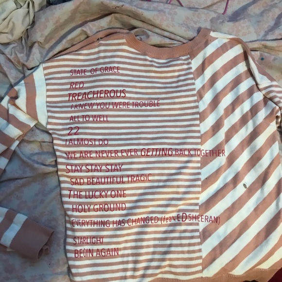 Taylor Swift inspired long sleeve - Picture 2 of 5